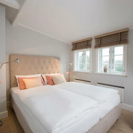 Holiday home Ferien Domizil Munkmarscher Chaussee 7 Keitum