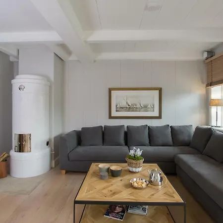 Holiday home Ferien Domizil Munkmarscher Chaussee 7