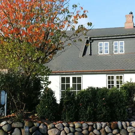 Holiday home Ferien Domizil Munkmarscher Chaussee 7